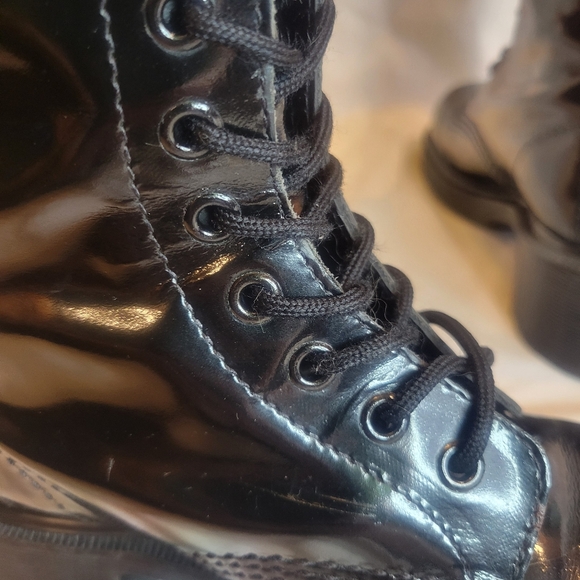 RARE authentic 90s vintage Dr Martens 20 eyelet knee patent leather boots 3/5 - Picture 9 of 16